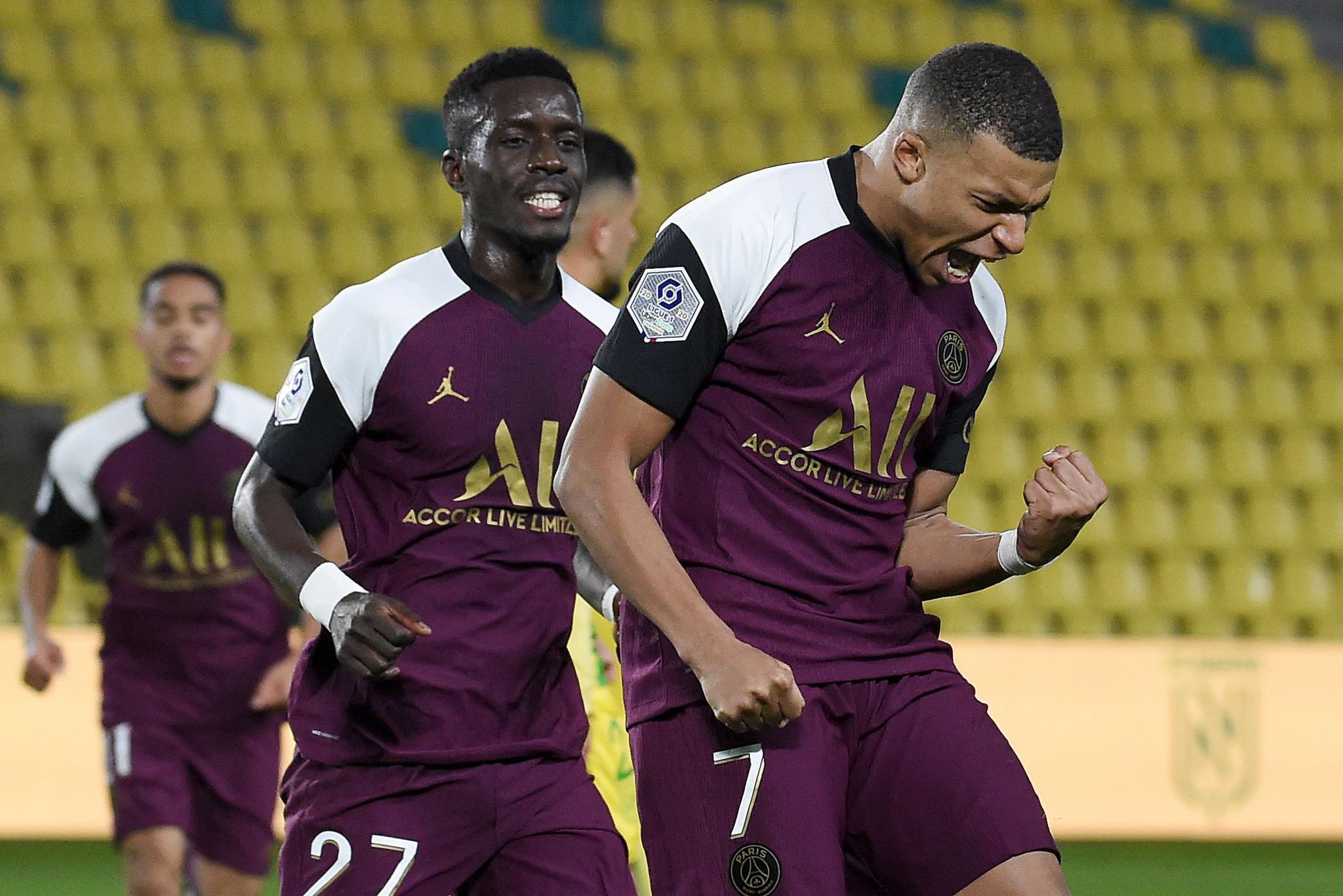 包含迈阿密热火内部会议纪要流出——赛前豪取连胜;法甲使命明确;医务组通报恢复的词条 包含迈阿密热火内部会议纪要流出——赛前豪取连胜;法甲使命明确;医务组通报恢复的词条