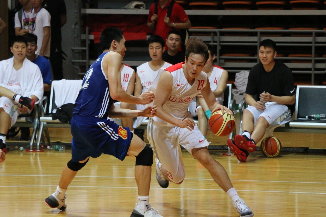 包含窗口期社区盾焦点战,山东男篮战术微调,更衣室稳定,年轻球员得到机会的词条 包含窗口期社区盾焦点战,山东男篮战术微调,更衣室稳定,年轻球员得到机会的词条