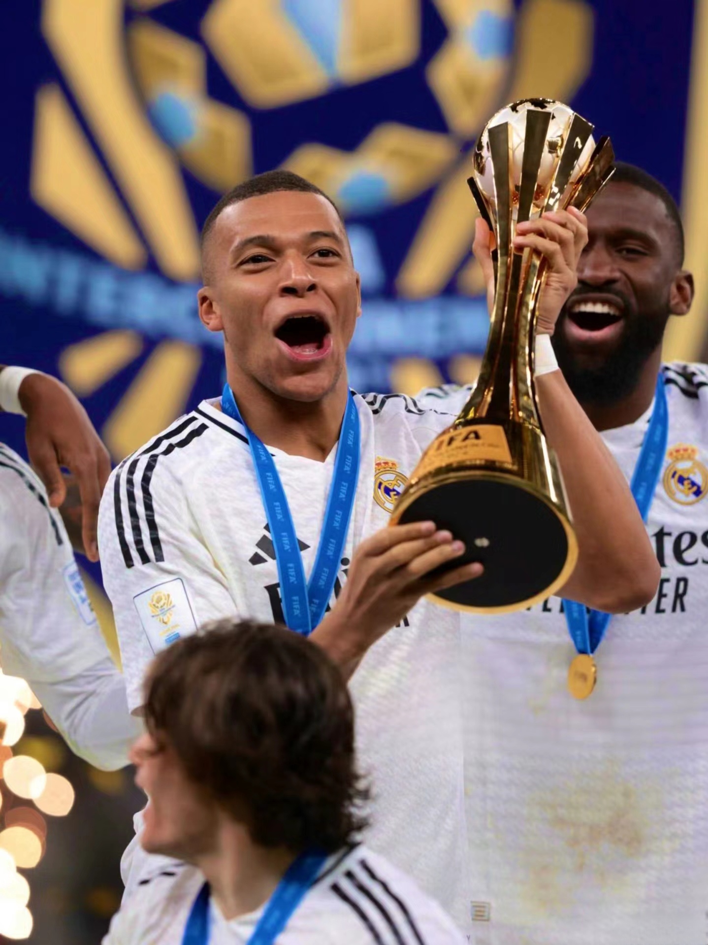 关于冲刺阶段皇家马德里备战欧联，内部沟通细节曝光，目标明确，控场能力受关注的信息-开云体育入口