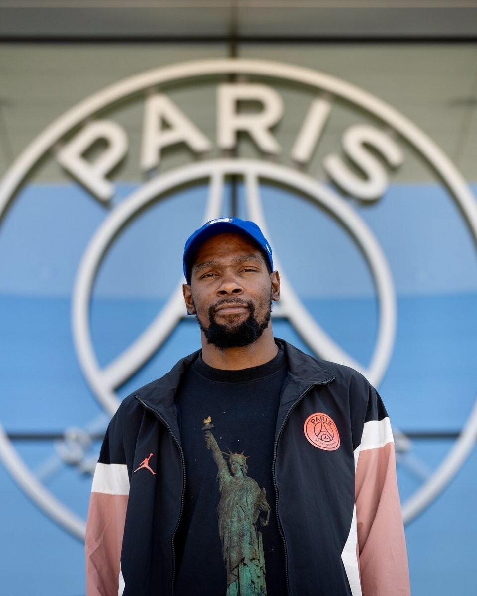 冲刺阶段巴黎圣日耳曼战术微调——CBA季后赛节点到来，气氛紧张，团队化学反应显著的简单介绍-开云体育下载